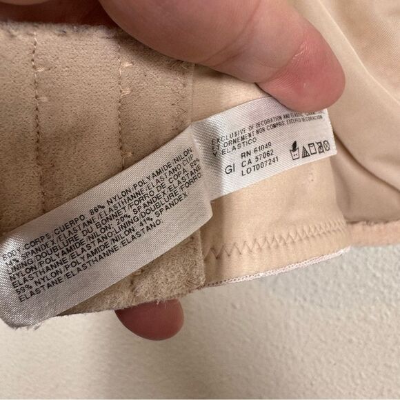 Wacoal Back Appeal Underwire Bra Neutral Cream Blush Pink Size 36D 855303 - Picture 7 of 7